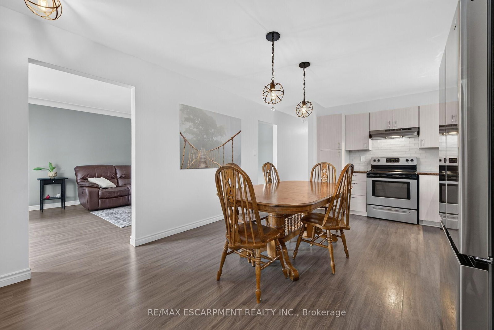 93 Nugent Drive • Hamilton, ON photo 6