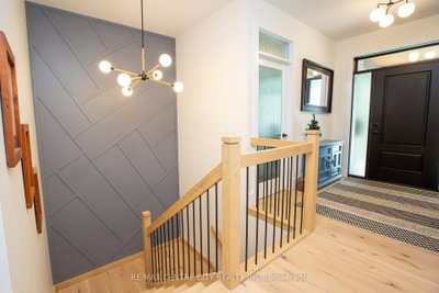 273 Foxborough Place • Thames Centre, ON photo 4