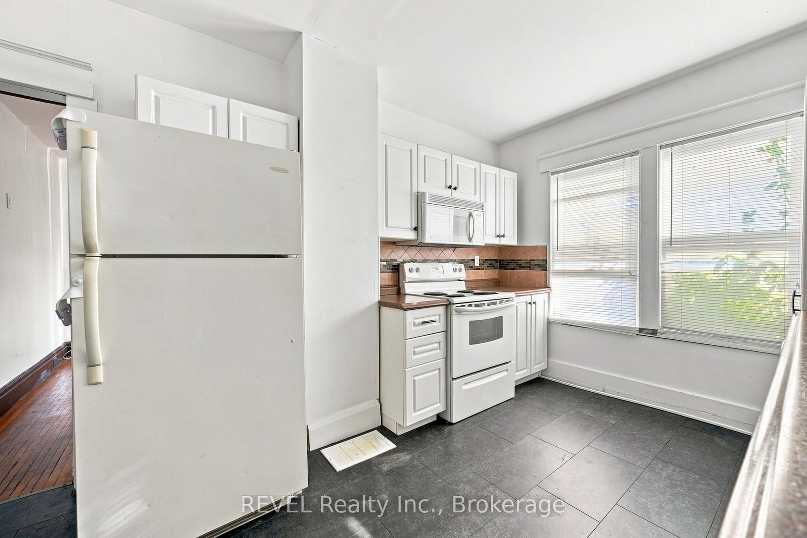 4960 Willmott Street • Niagara Falls, ON photo 11