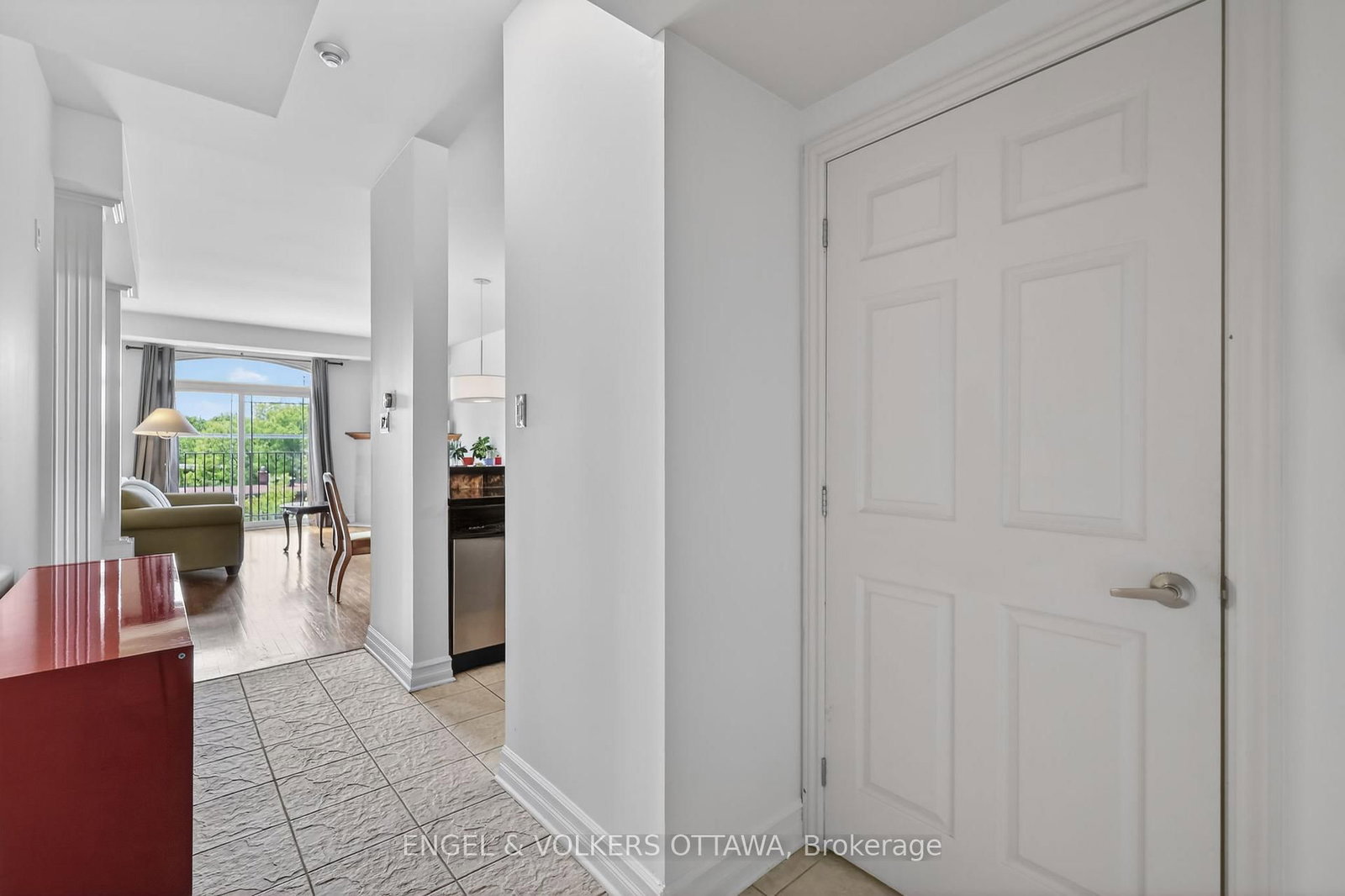 711 Churchill Avenue • #401 • Ottawa, ON photo 5
