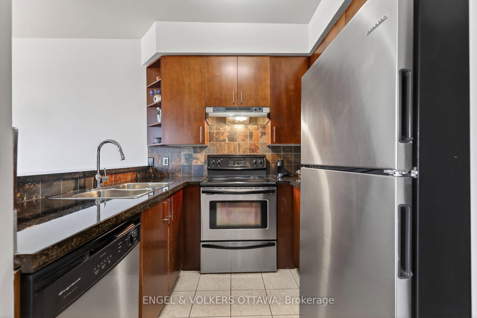 711 Churchill Avenue • #401 • Ottawa, ON photo 6