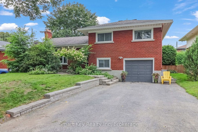 1165 Cline Cres Crescent