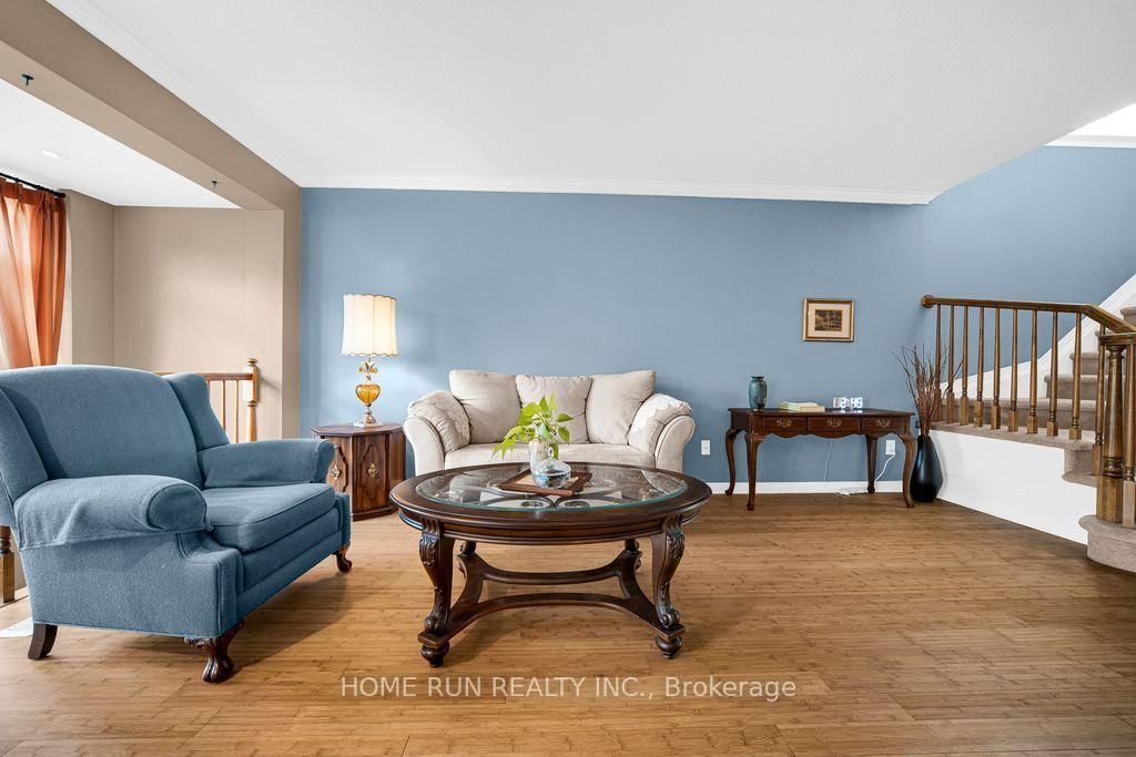 417 Wisteria Crescent • Ottawa, ON photo 4