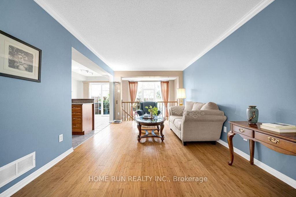 417 Wisteria Crescent • Ottawa, ON photo 6
