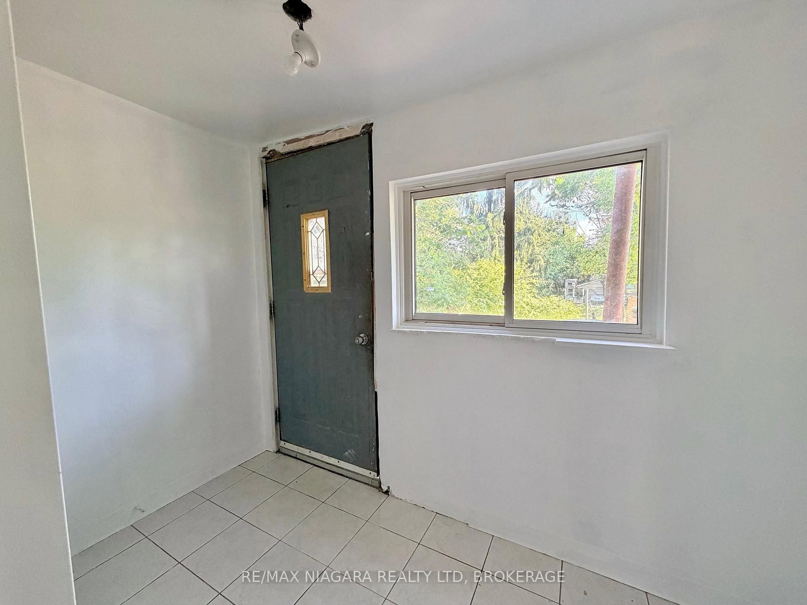 21 Fifth Street • Welland, ON photo 12
