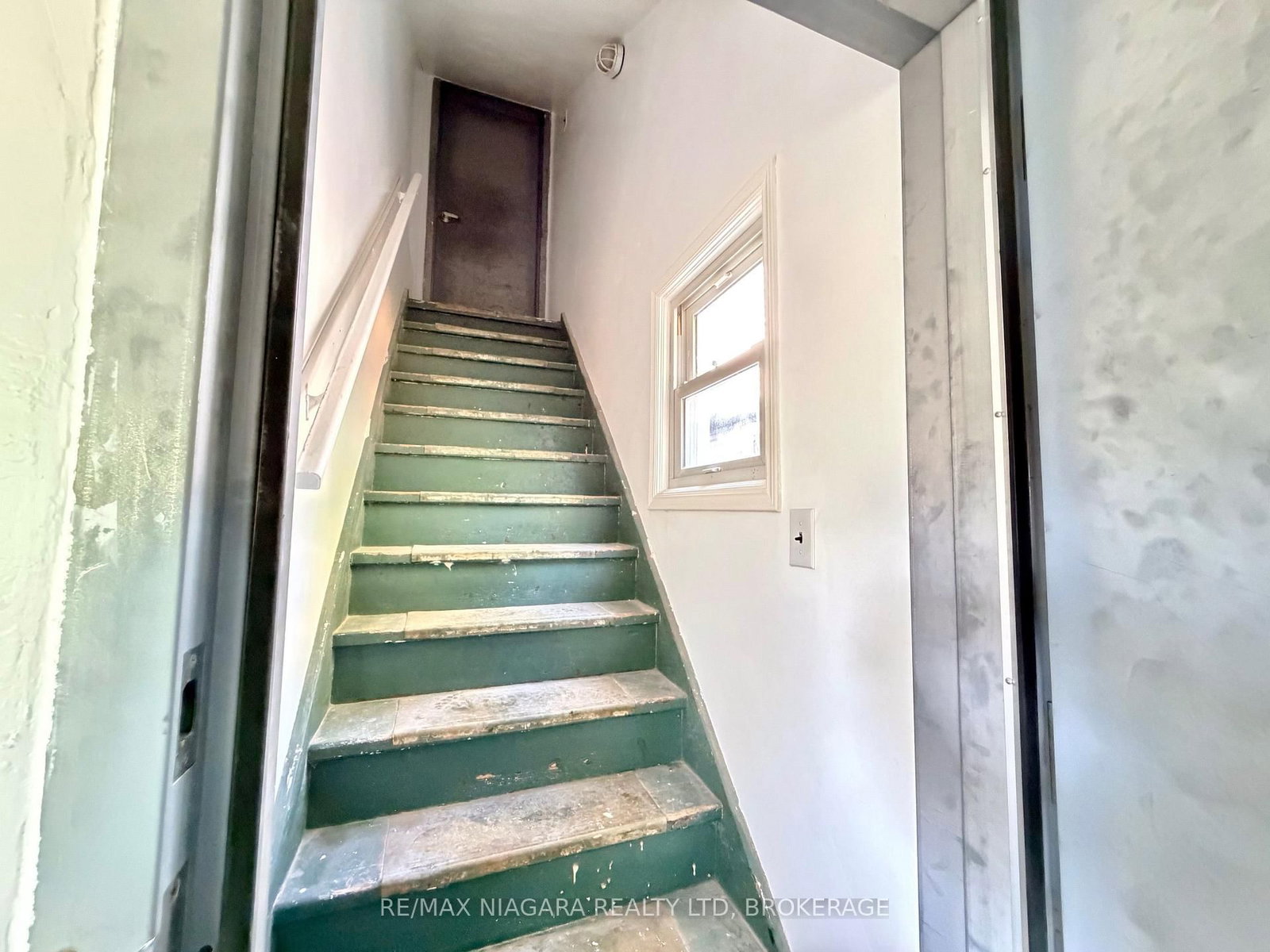21 Fifth Street • Welland, ON photo 13