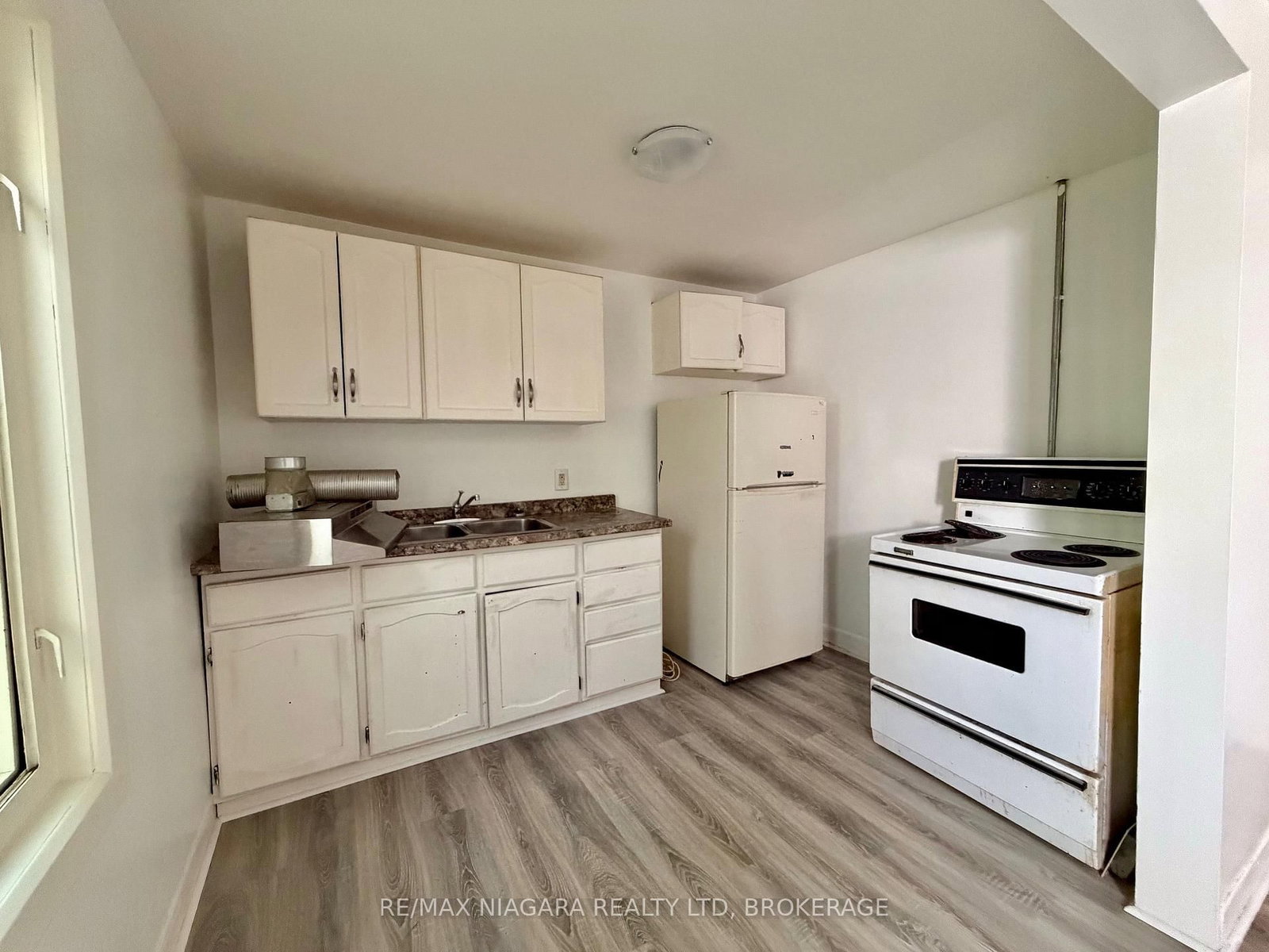 21 Fifth Street • Welland, ON photo 15