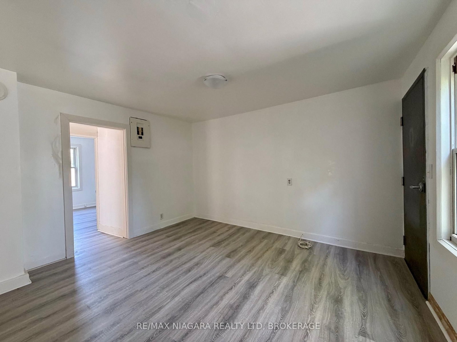 21 Fifth Street • Welland, ON photo 16