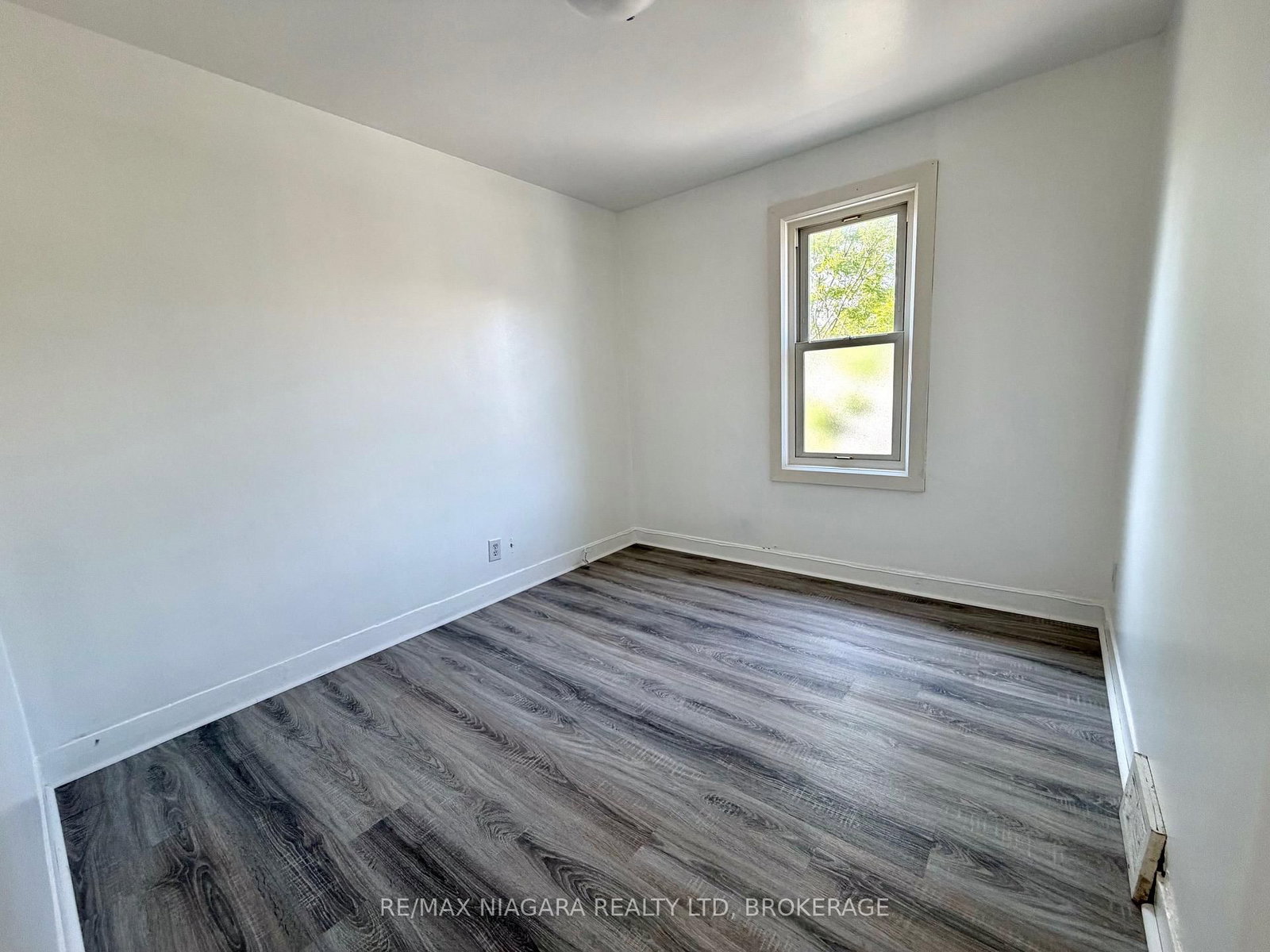 21 Fifth Street • Welland, ON photo 19