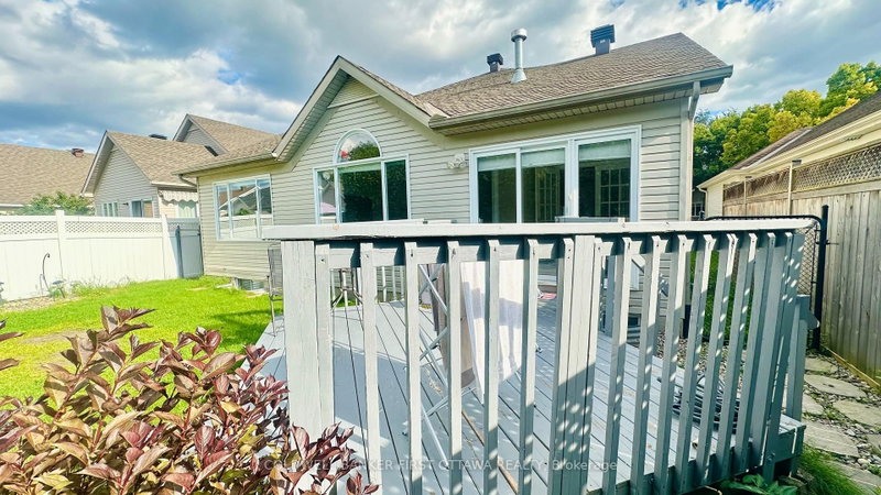 13 Fieldcrest Avenue