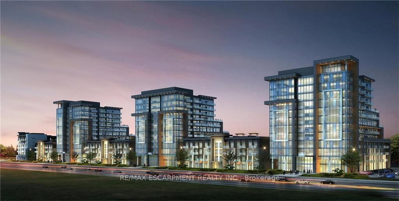 703 - 450 Dundas Street E