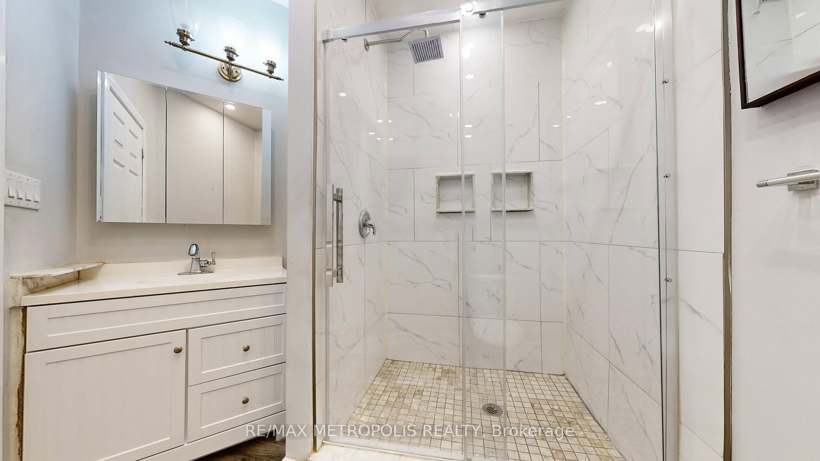183 Valmont Court • Hamilton, ON photo 22