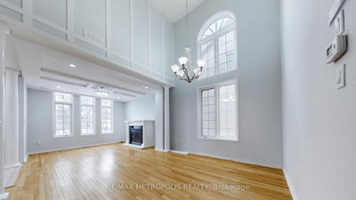 183 Valmont Court • Hamilton, ON photo 4