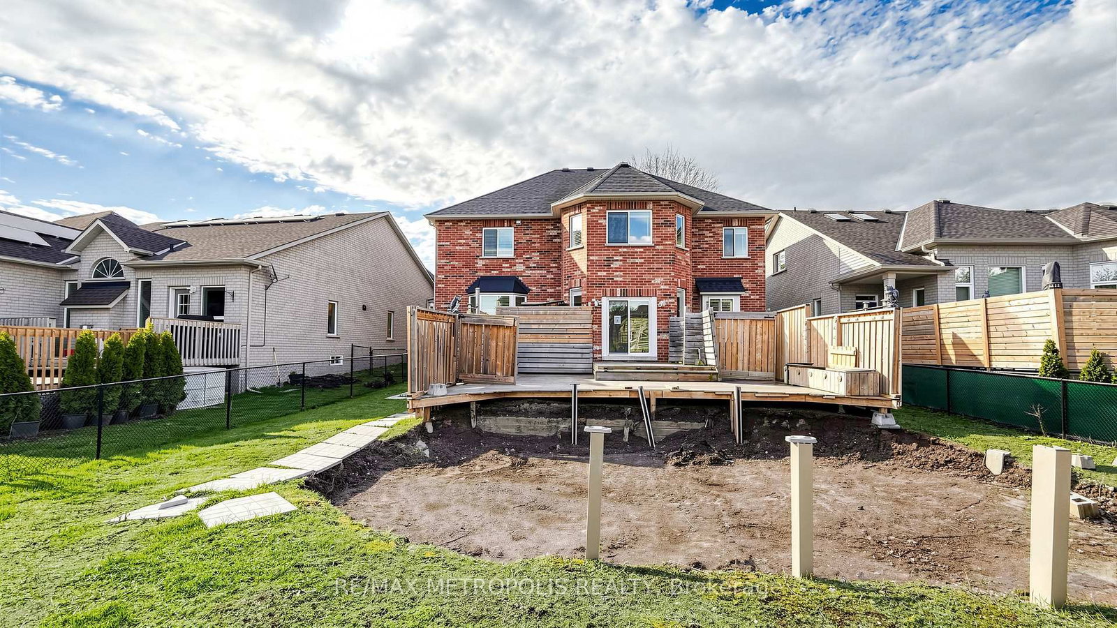 183 Valmont Court • Hamilton, ON photo 40