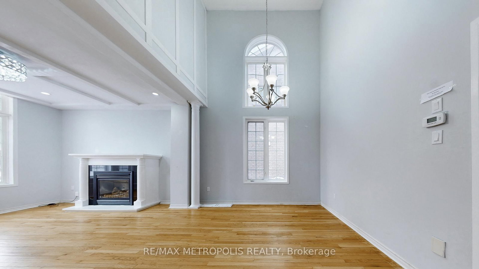 183 Valmont Court • Hamilton, ON photo 5