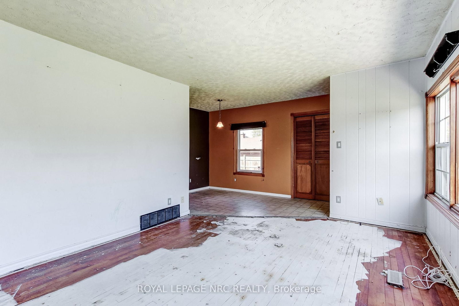 60 Valley Road • St. Catharines, ON photo 12