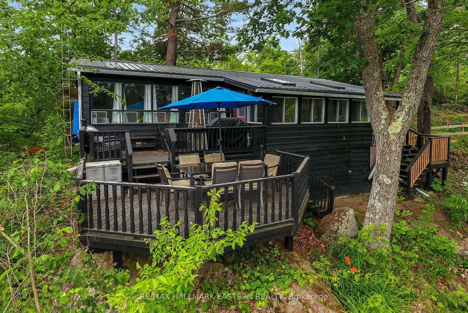 2335 Lakeside Road • Douro-Dummer, ON photo 2