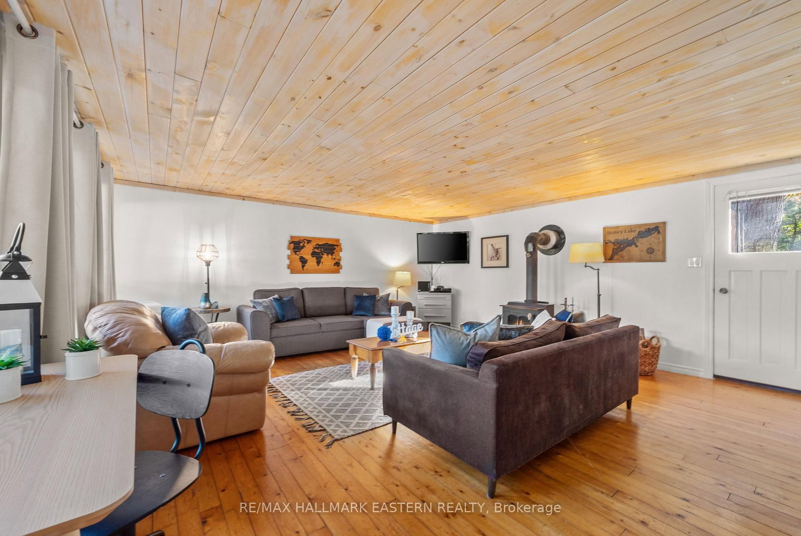 2335 Lakeside Road • Douro-Dummer, ON photo 6