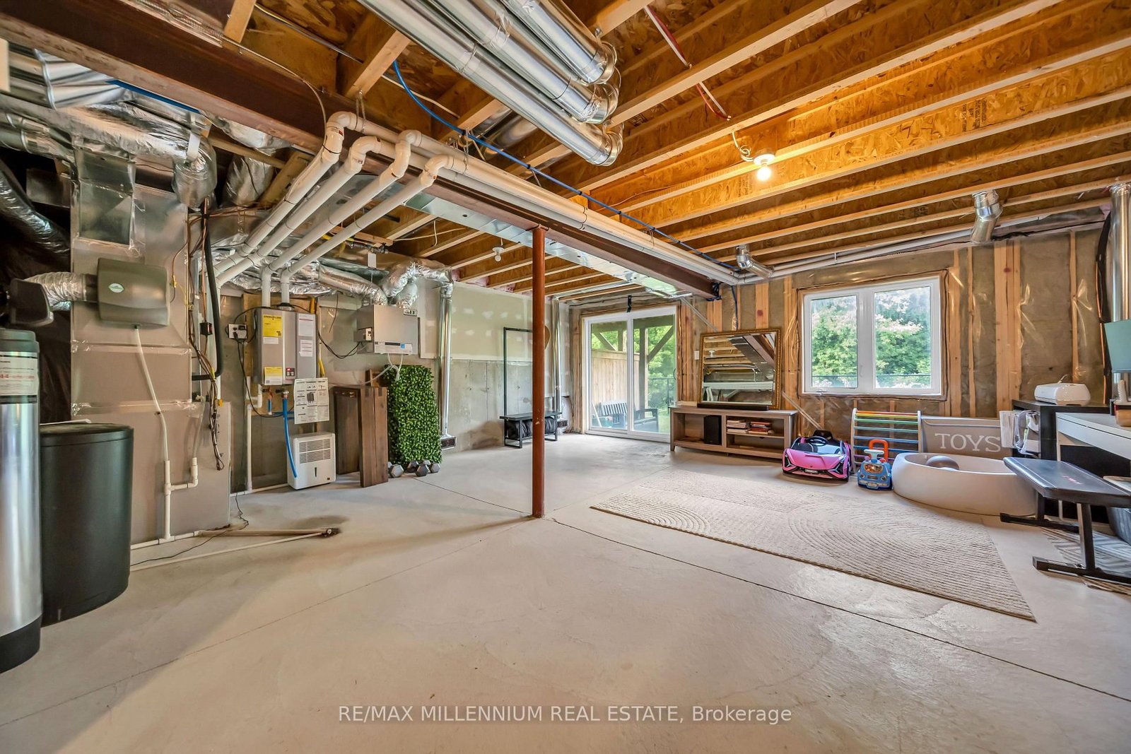 100 Hollywood Court • #55 • Cambridge, ON photo 36