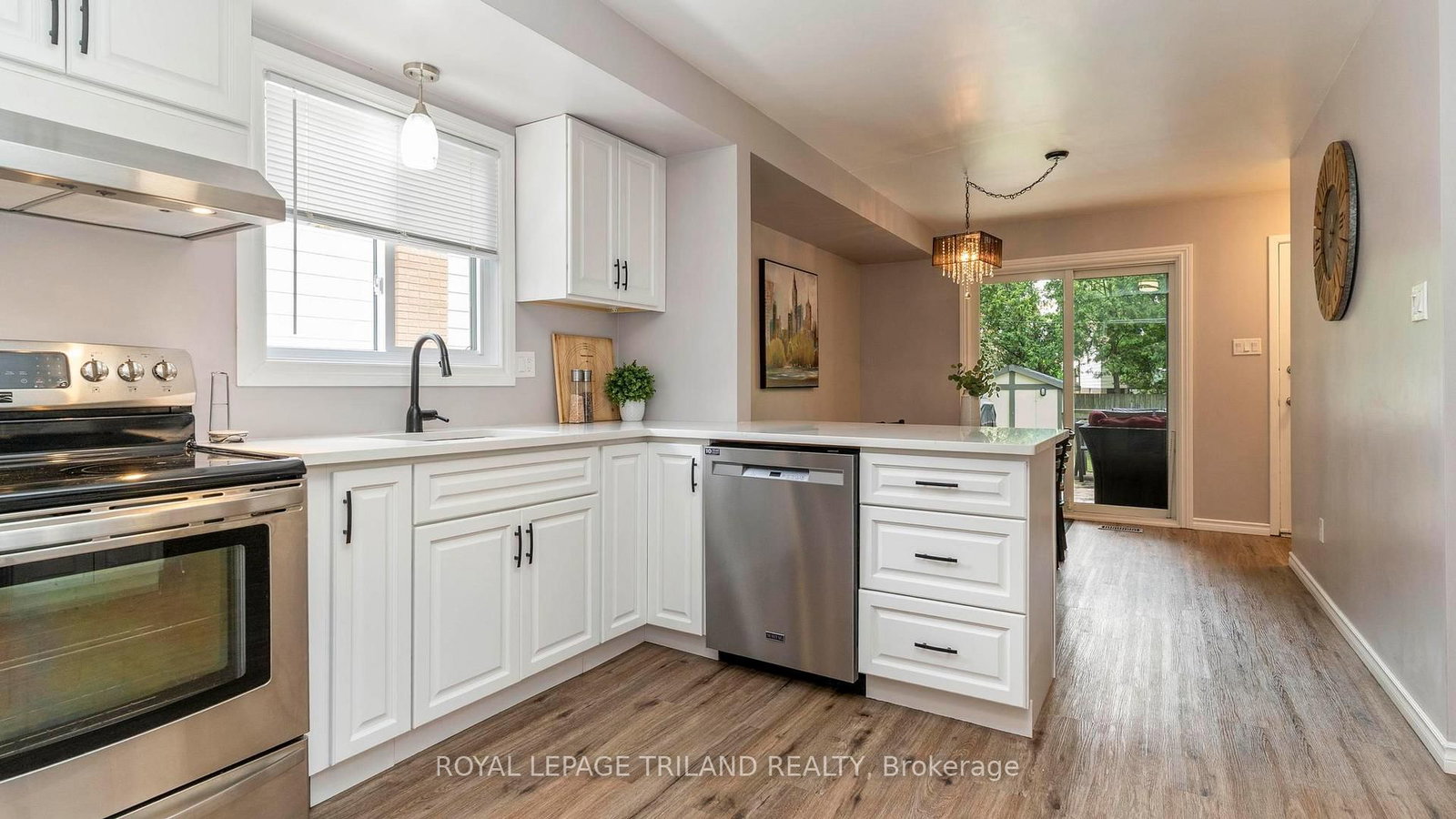 27 PATIENCE Crescent • London South, ON photo 12