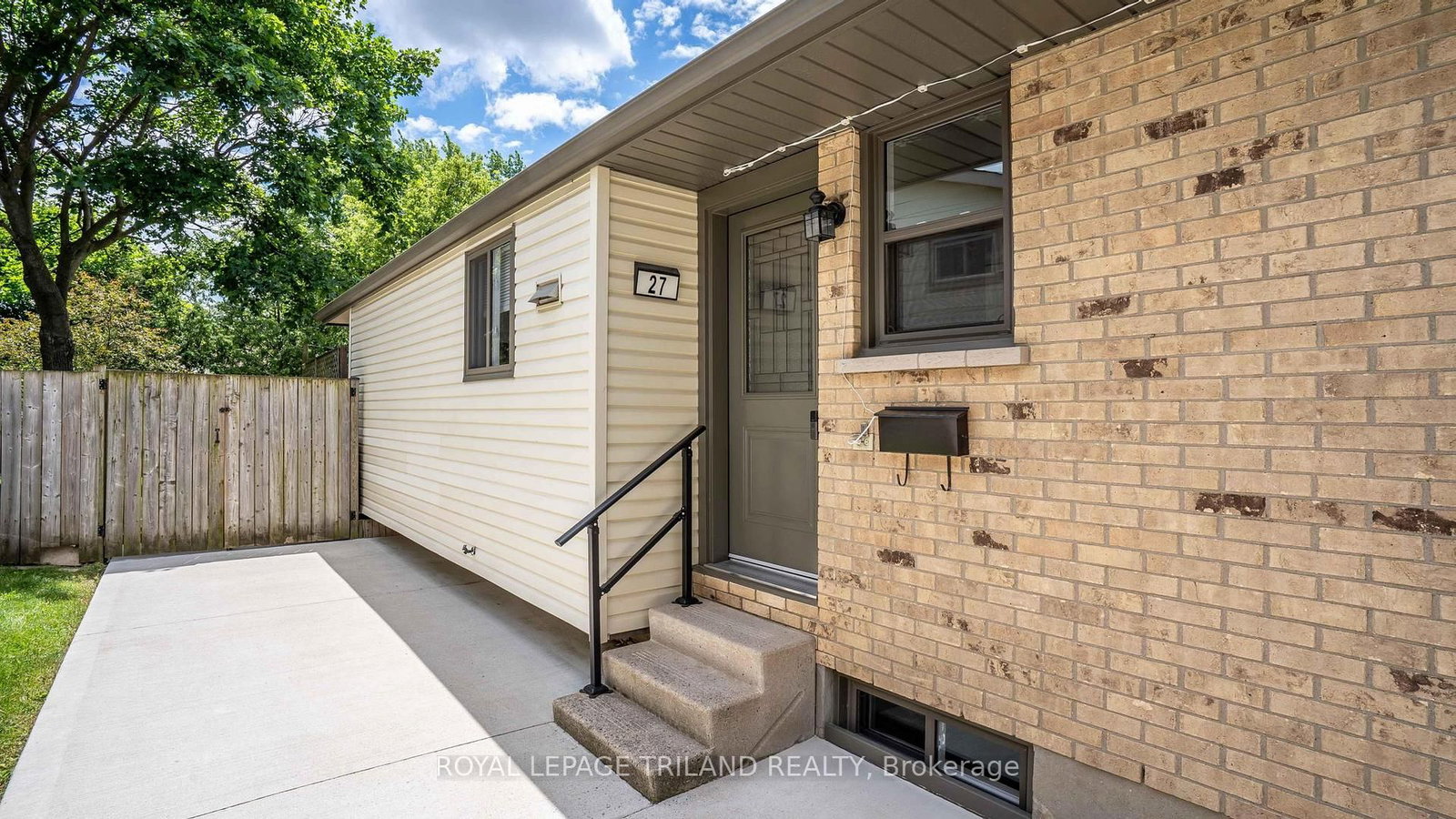 27 PATIENCE Crescent • London South, ON photo 5