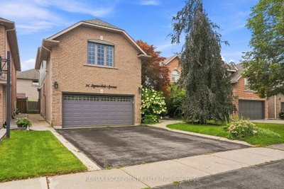 96 Laurendale Avenue • Hamilton, ON photo 2
