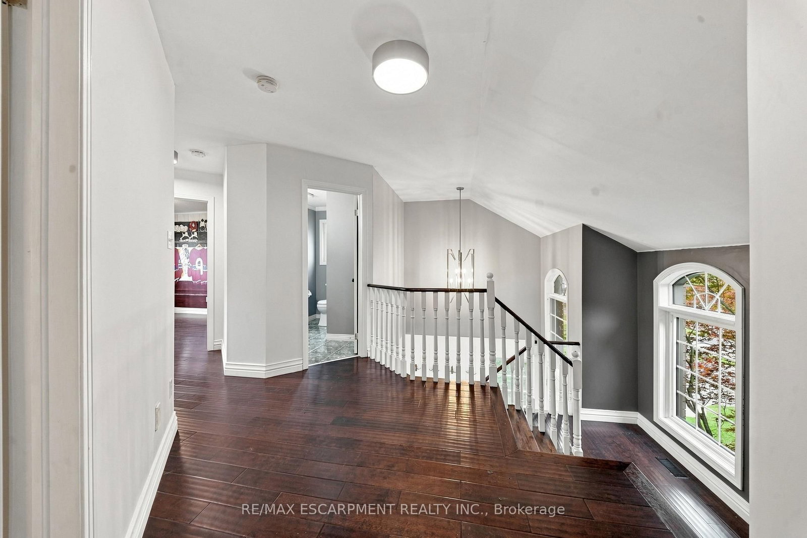 96 Laurendale Avenue • Hamilton, ON photo 24