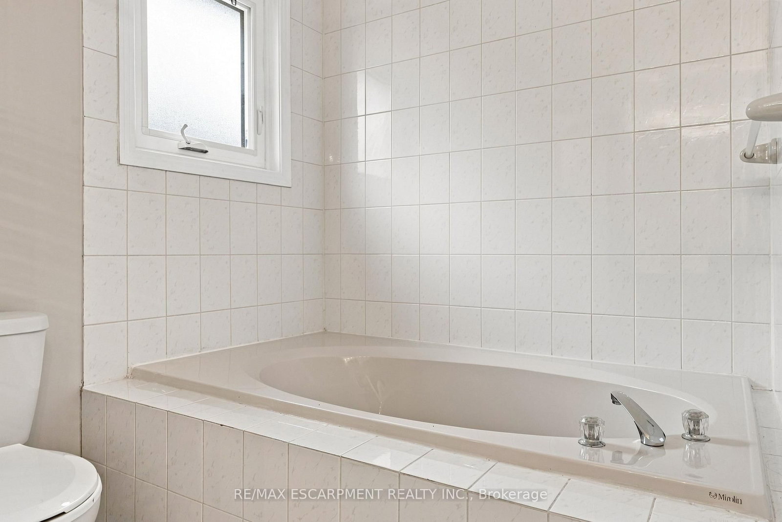 96 Laurendale Avenue • Hamilton, ON photo 29