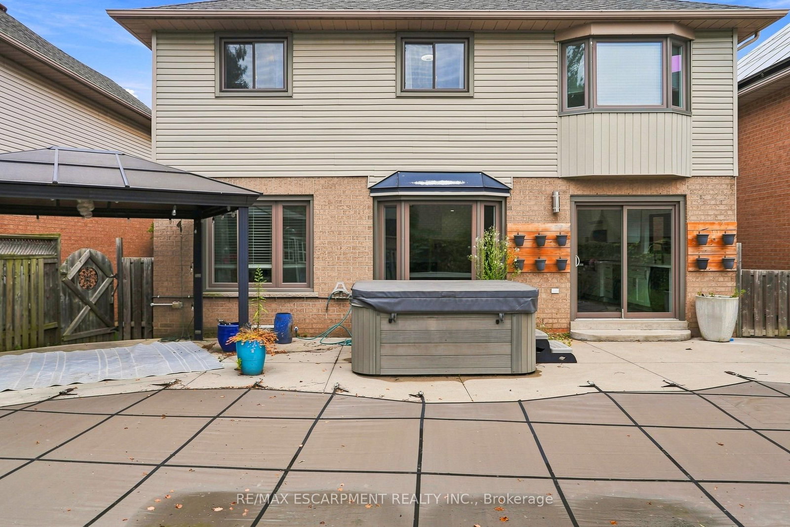 96 Laurendale Avenue • Hamilton, ON photo 43