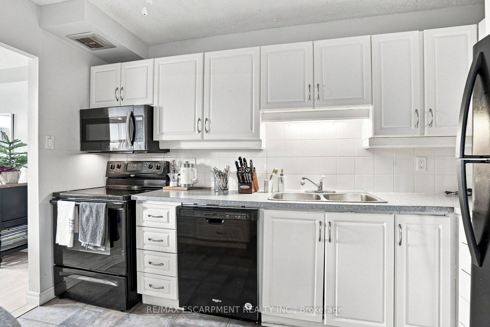 640 WEST Street • #506 • Brantford, ON photo 17