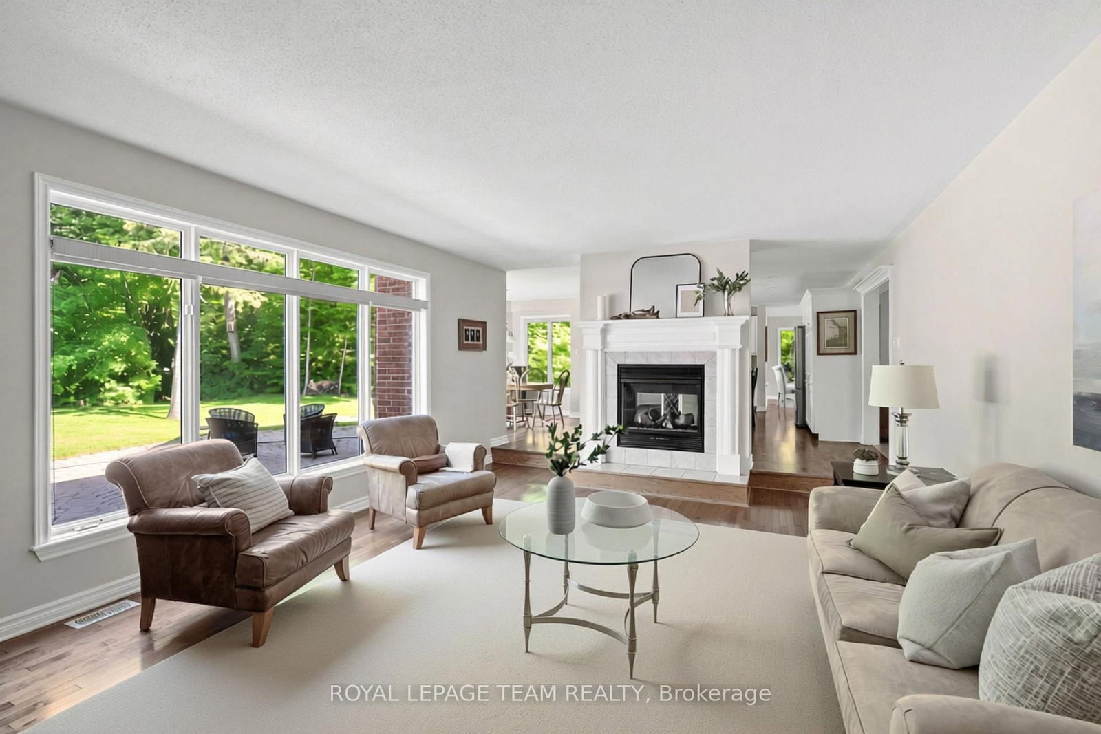 50 Marchvale Drive • Ottawa, ON photo 4