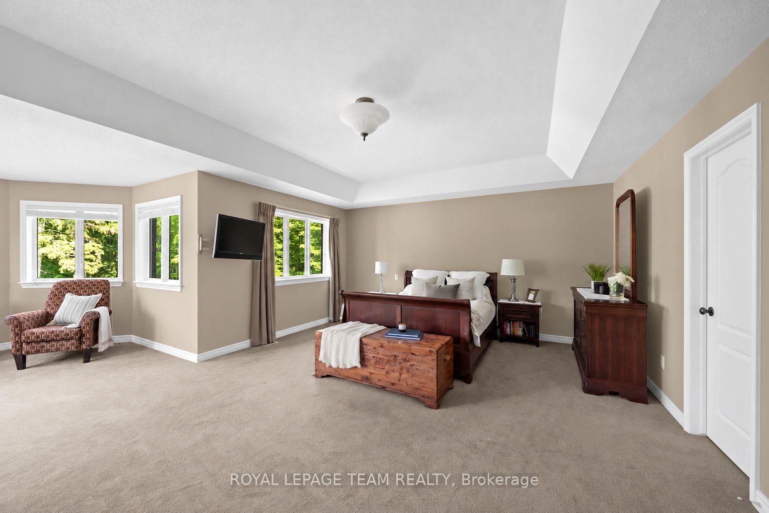50 Marchvale Drive • Ottawa, ON photo 6