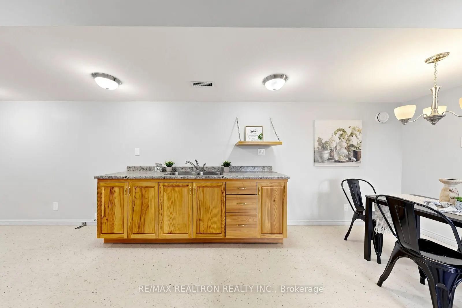 19305 Loyalist Parkway • Prince Edward County, ON photo 36