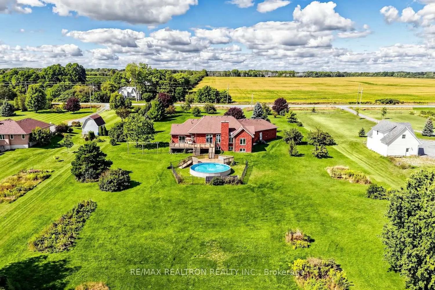 19305 Loyalist Parkway • Prince Edward County, ON photo 47