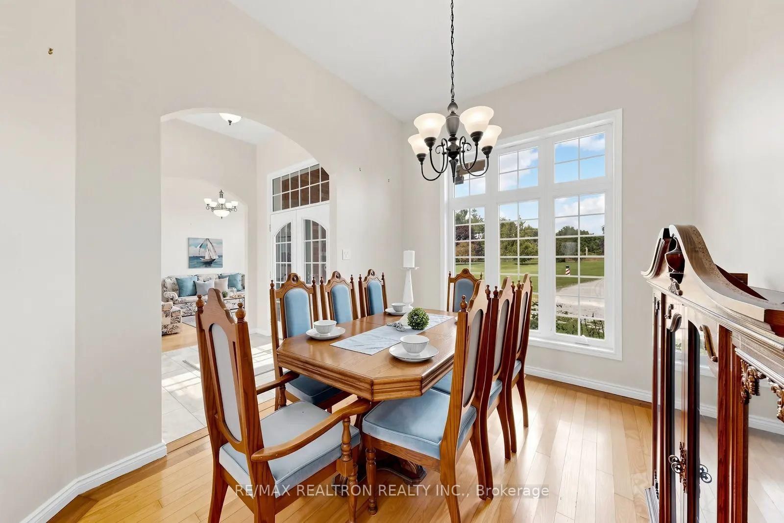 19305 Loyalist Parkway • Prince Edward County, ON photo 5