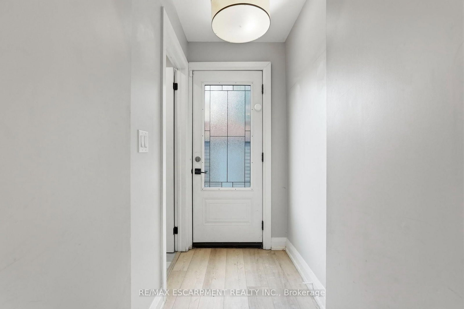 106 BARNESDALE Avenue N • Hamilton, ON photo 16