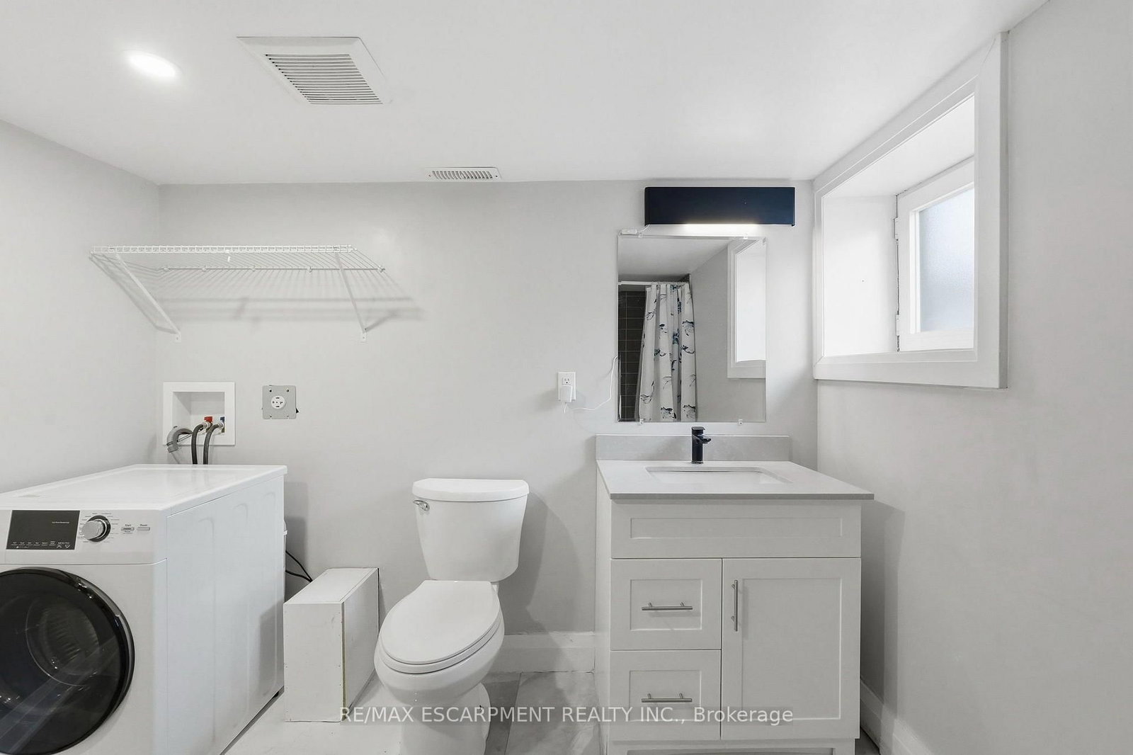 106 BARNESDALE Avenue N • Hamilton, ON photo 41