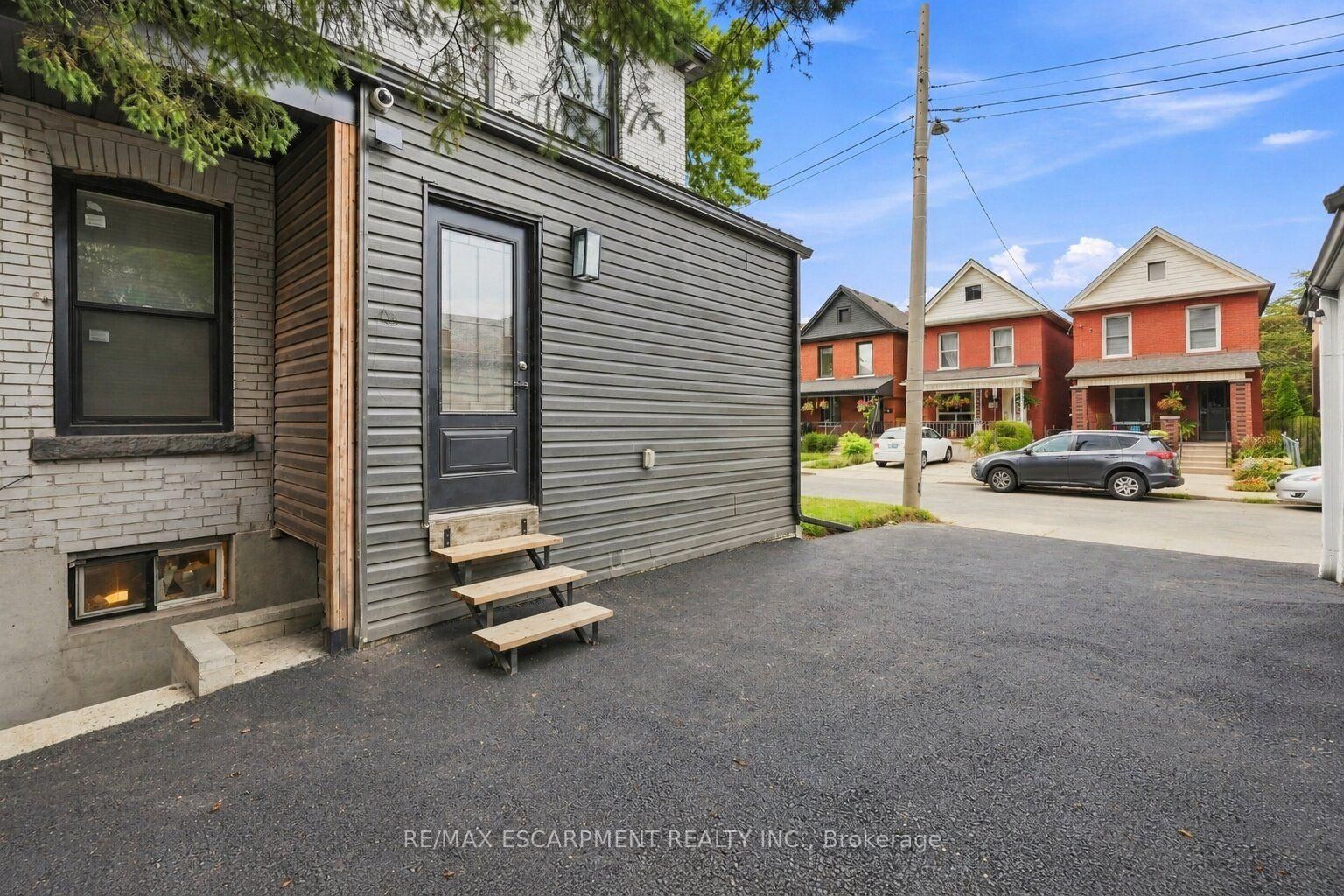 106 BARNESDALE Avenue N • Hamilton, ON photo 43