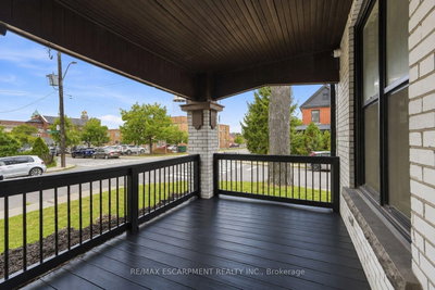 106 BARNESDALE Avenue N • Hamilton, ON photo 5