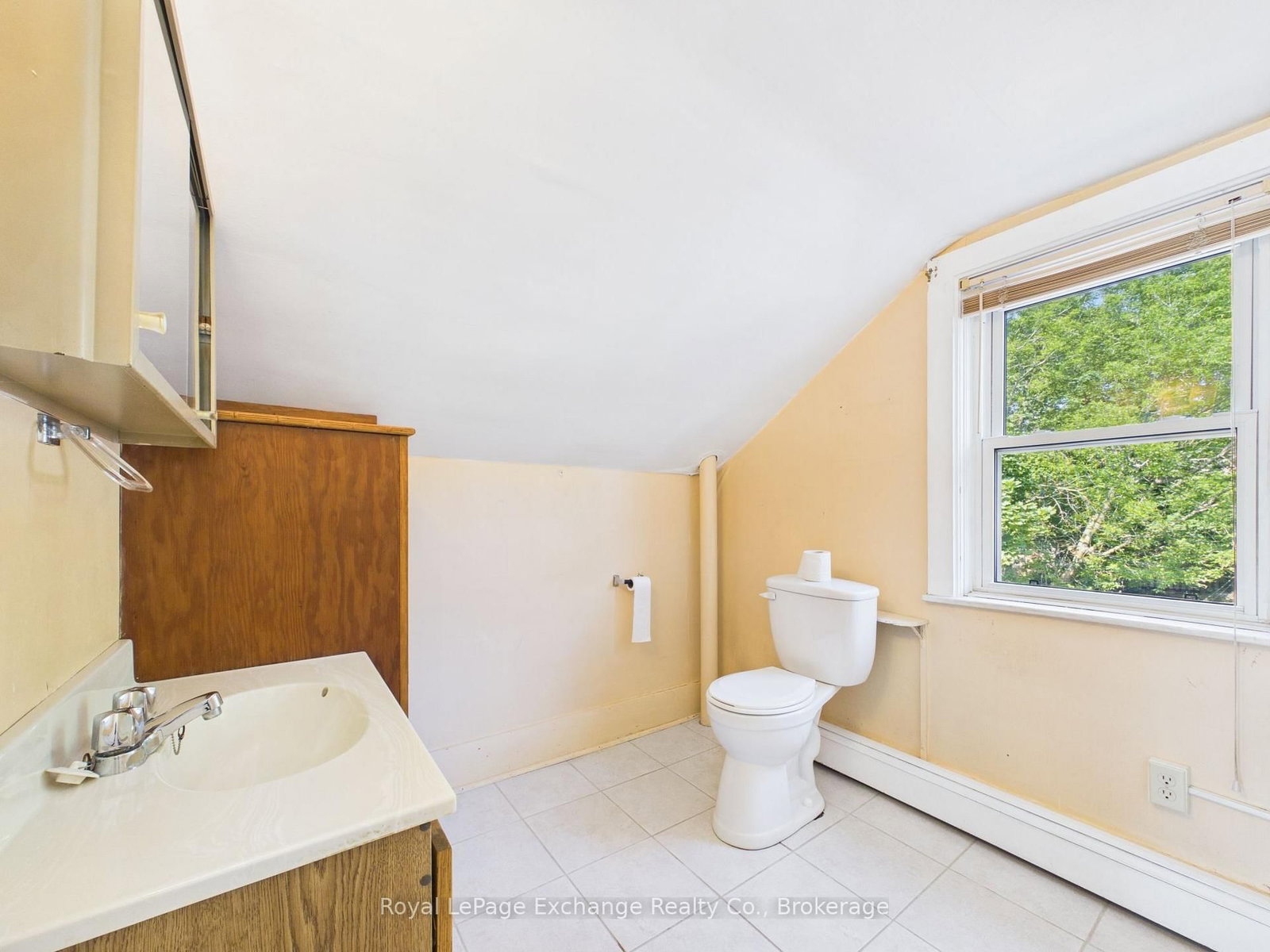 856 Olde Victoria Street • Kincardine, ON photo 12