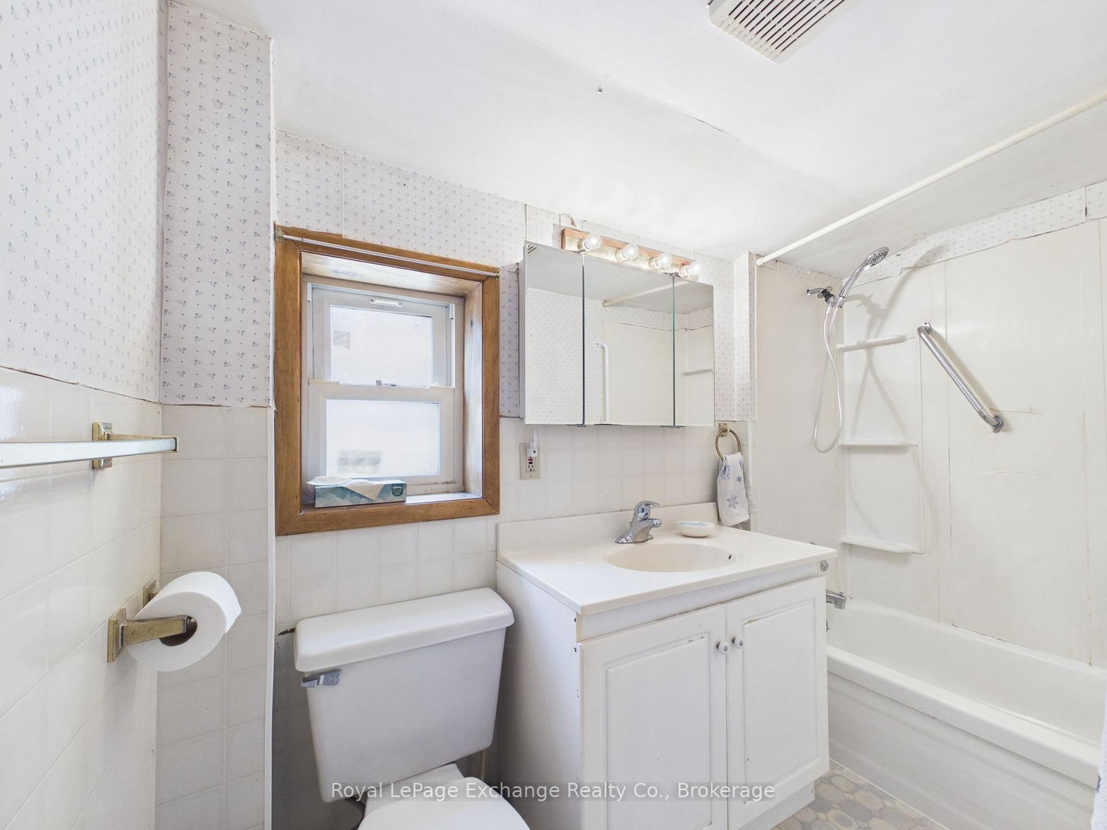 856 Olde Victoria Street • Kincardine, ON photo 9