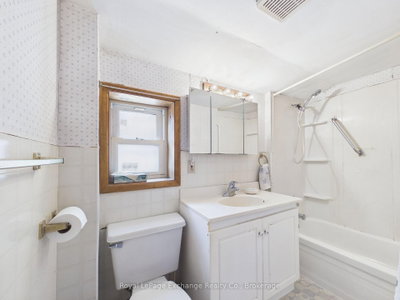 856 Olde Victoria Street • Kincardine, ON photo 9