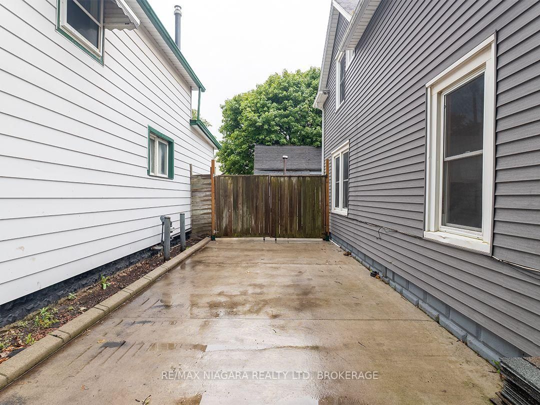 314 Bell Street • Port Colborne, ON photo 32