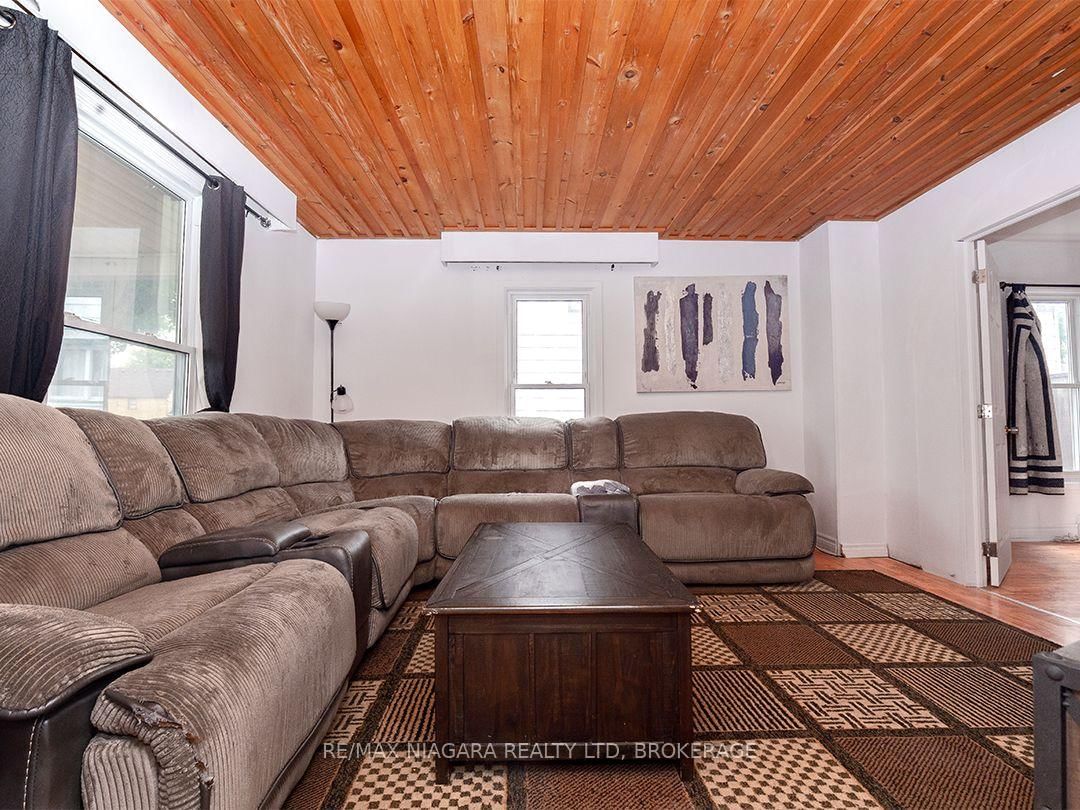 314 Bell Street • Port Colborne, ON photo 8