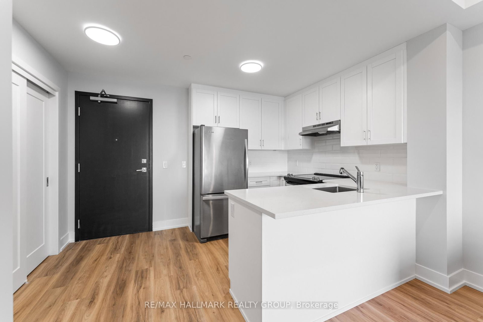 1350 Hemlock Road • #411 • Ottawa, ON photo 4