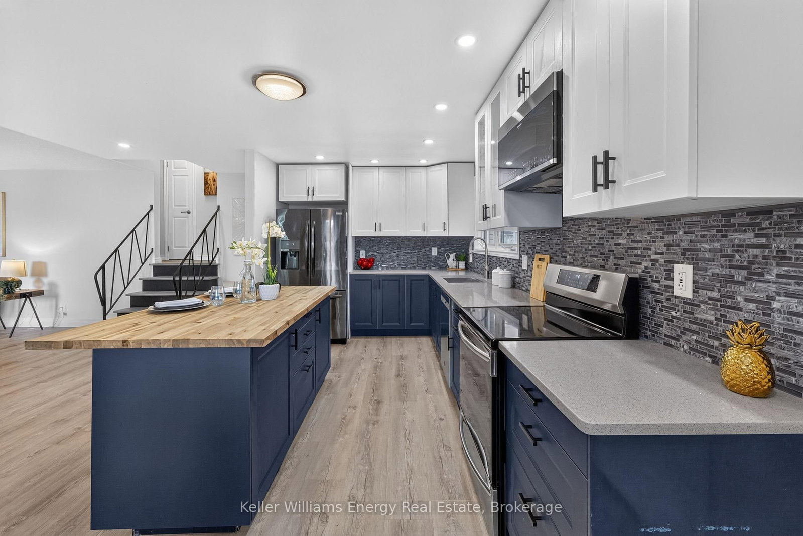 7 Glenarden Crescent • Belleville, ON photo 11