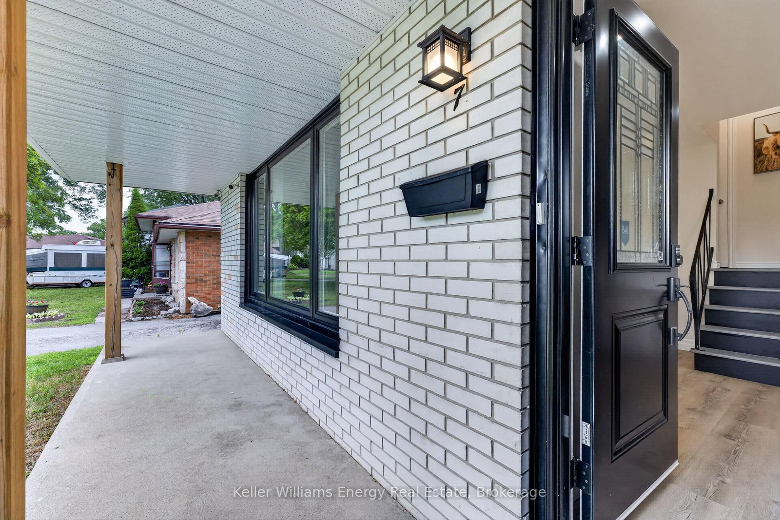 7 Glenarden Crescent • Belleville, ON photo 6