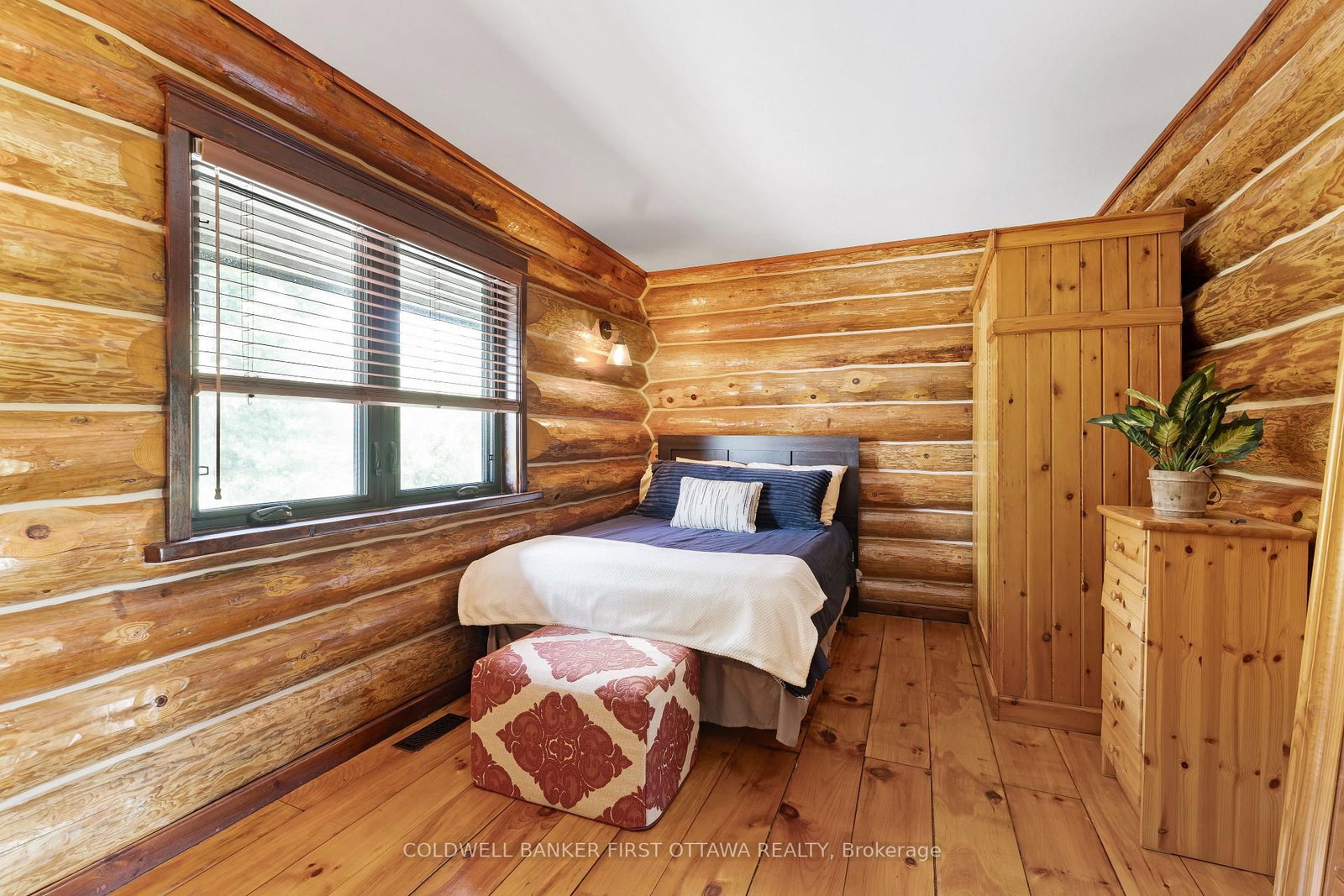 19067 Highway 7 • Perth, ON photo 33