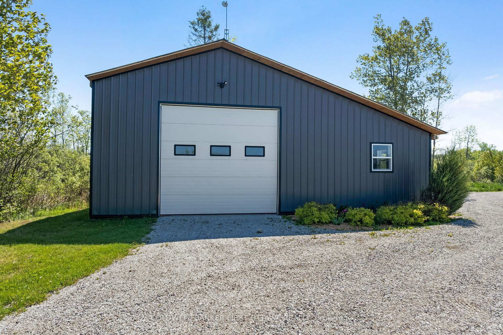 19067 Highway 7 • Perth, ON photo 45