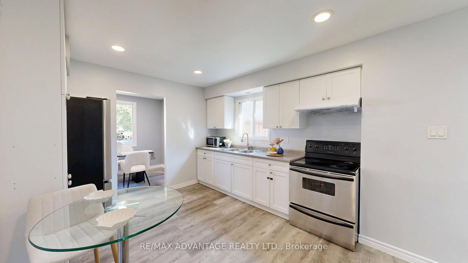 9 Camelot Crescent • London East, ON photo 13